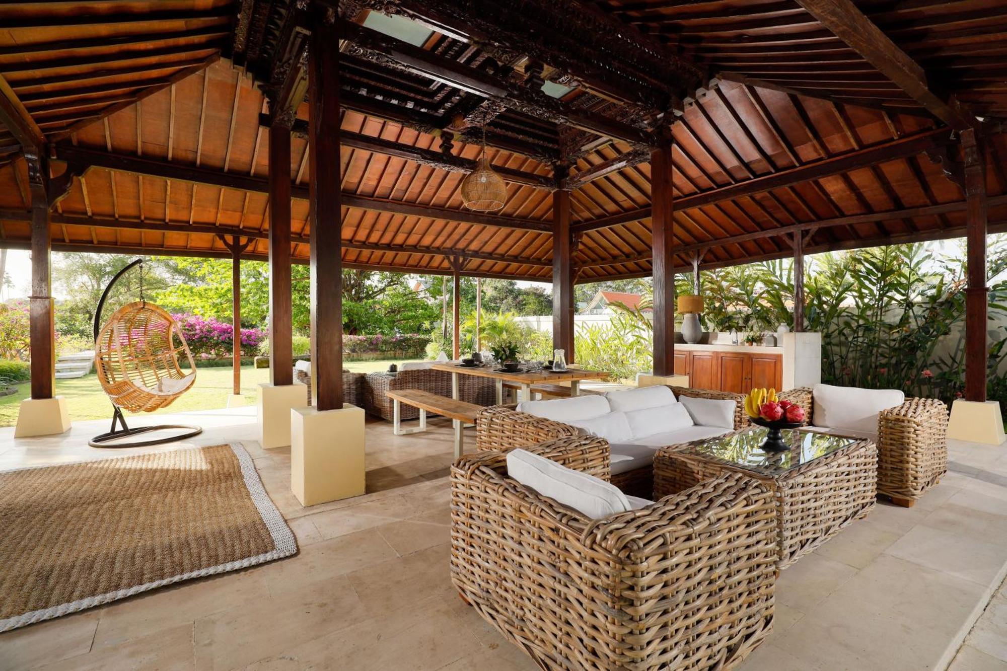 Omegia Canggu By Nakula Buitenkant foto